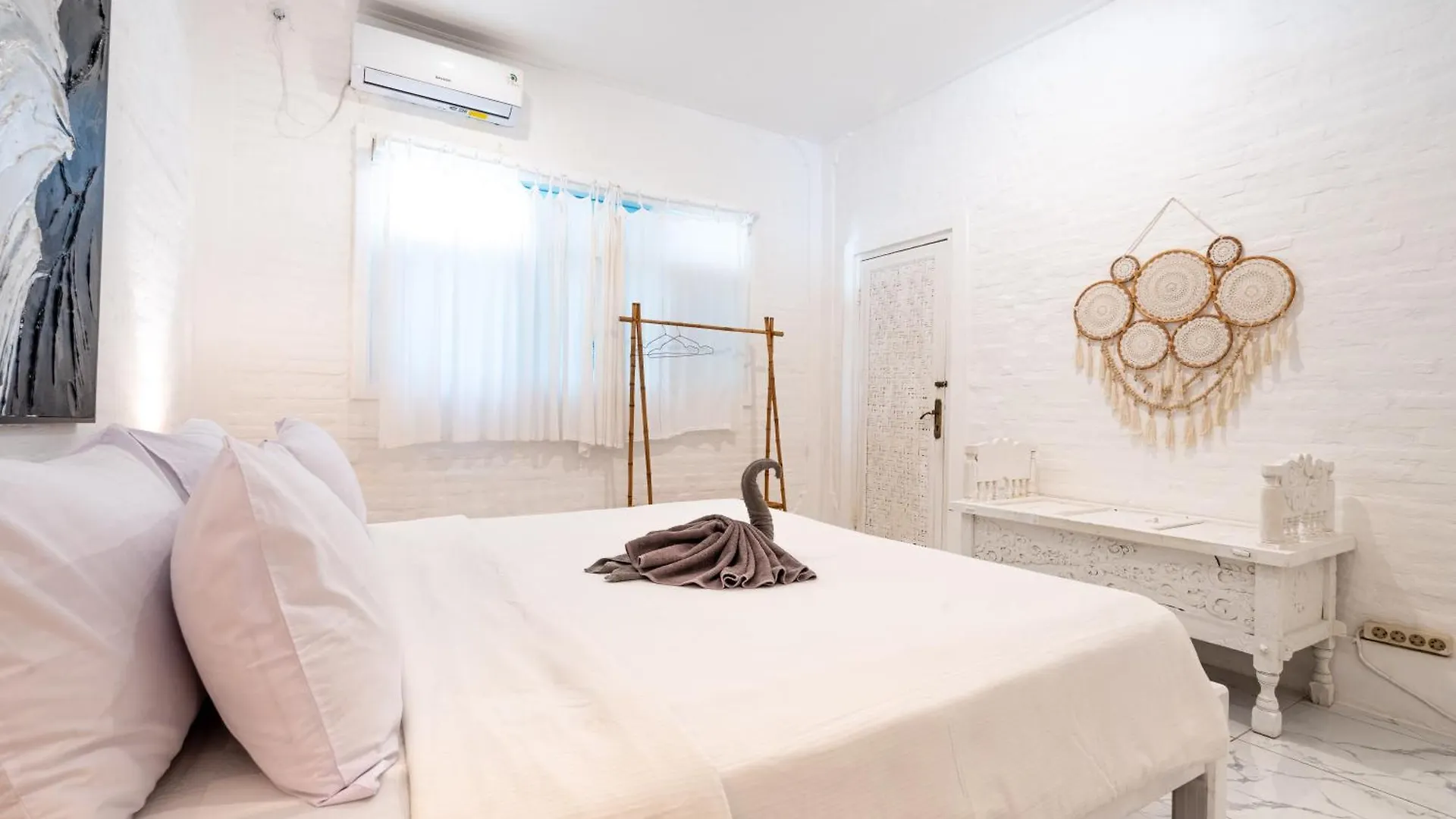 Modern 3Br Villa, 4Min To Double Six Beach, Pool Seminyak Villa